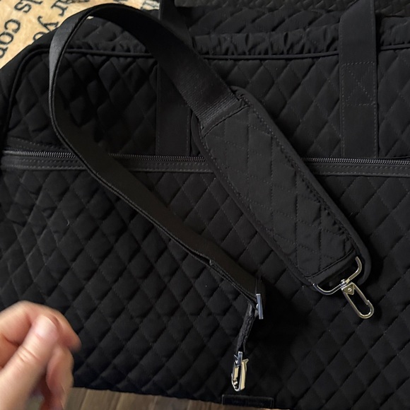 Quilted Black Vera Bradley  Travel Bag! Like new! - Picture 9 of 9